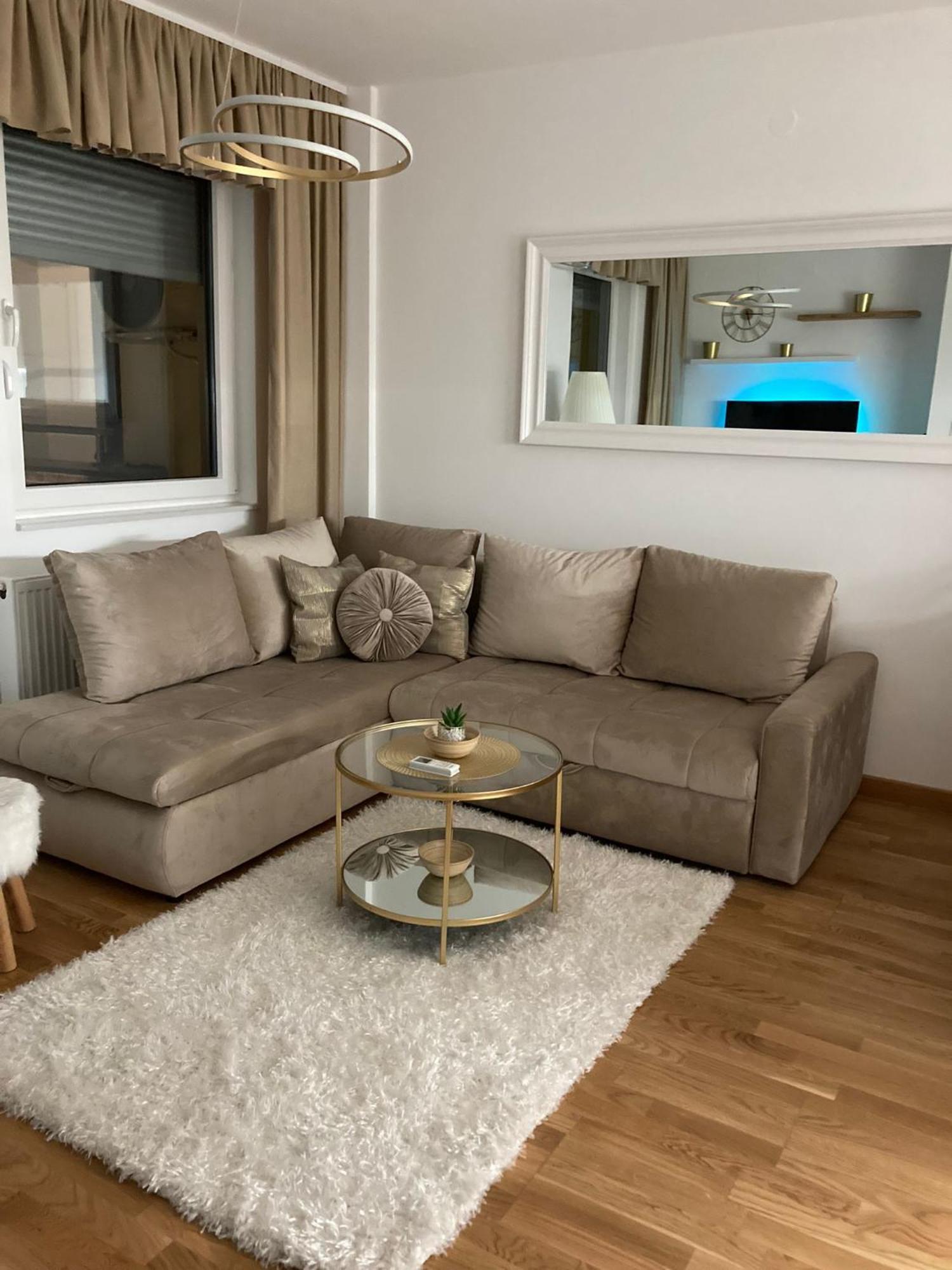 10 Lux Novi Sad
